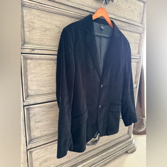 Black Velvet Blazer EUC Claiborne Velour 40S Suit Coat Tuxedo Jacket - Picture 4 of 16